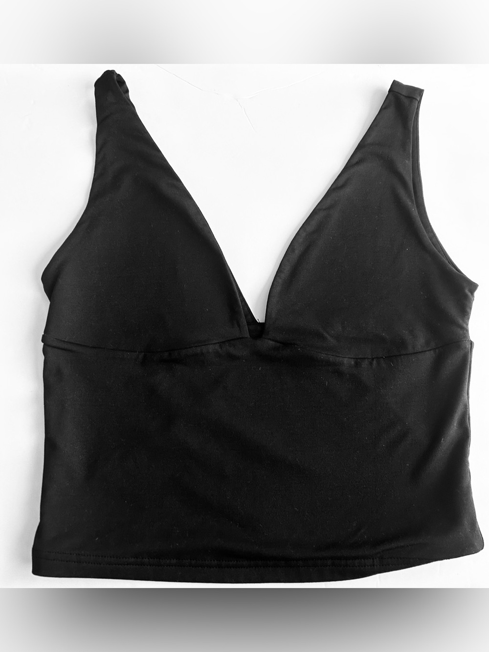 REORIA black deep V sleeveless cropped tank/top, size Large.